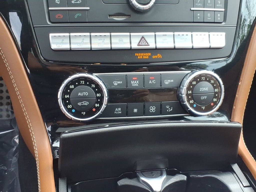 Used 2018 Mercedes-Benz SL 550 image 21