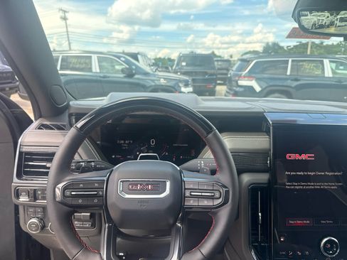 New 2026 GMC Yukon AT4 Ultimate AWD/4WD image 15