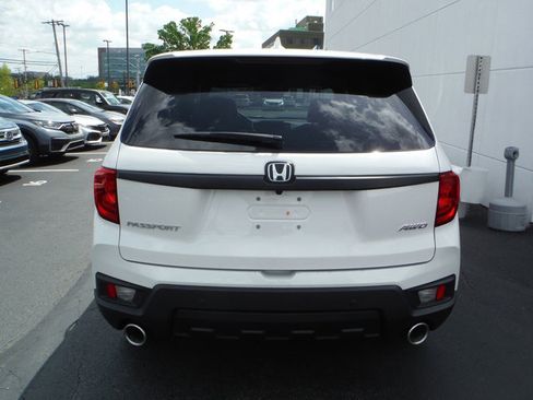 Used 2023 Honda Passport EX-L image 10