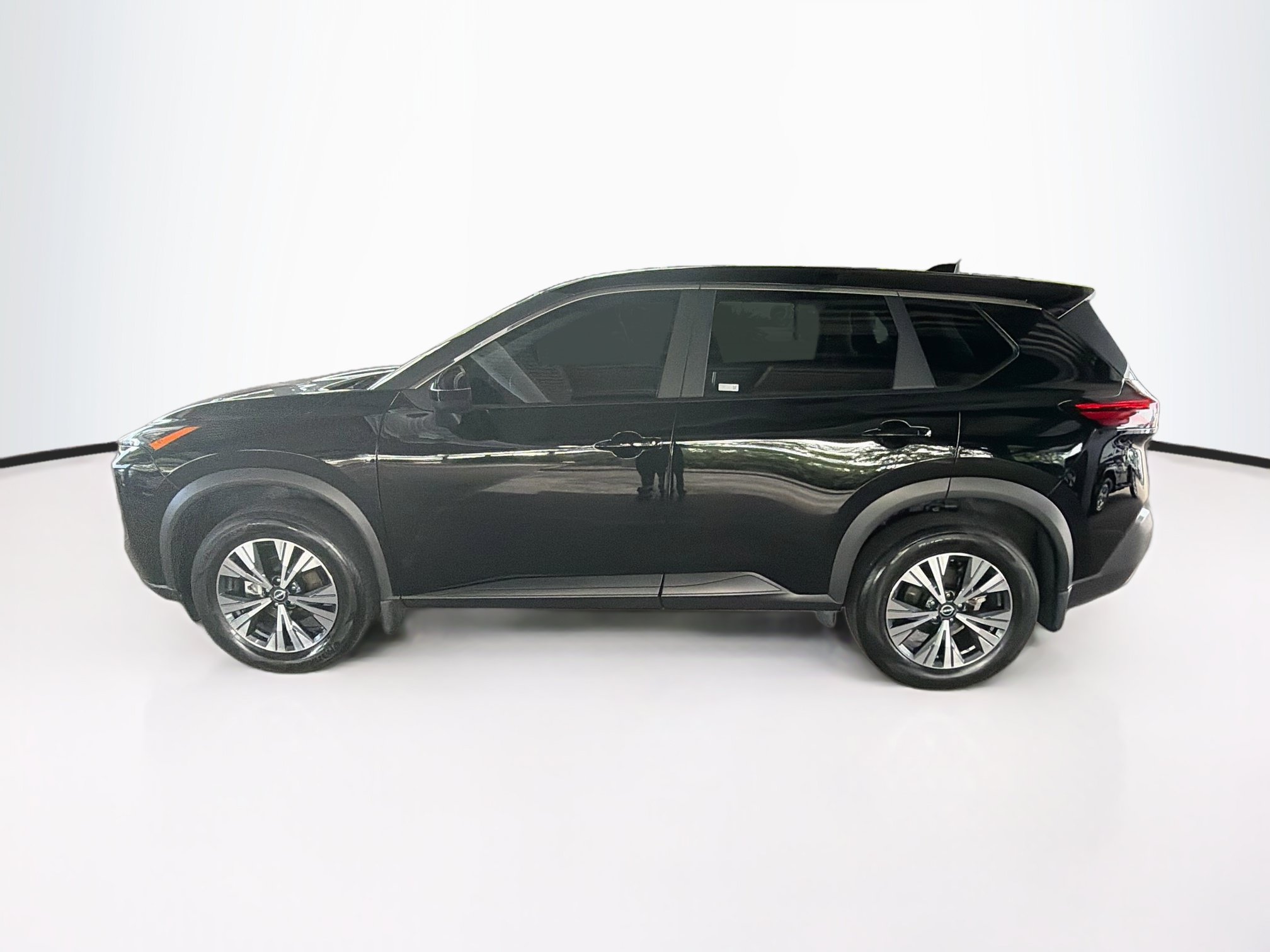 Used 2023 Nissan Rogue SV AWD/4WD image 4