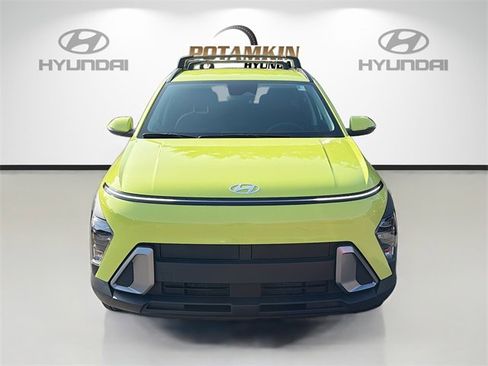 Certified 2025 Hyundai Kona SEL image 2