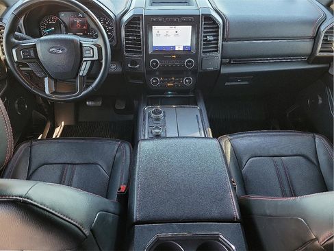 Used 2021 Ford Expedition Limited image 11