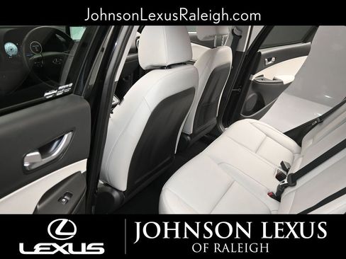 Used 2022 Hyundai Kona Limited w/ Winter Weather Package image 14