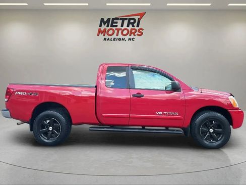 Used 2012 Nissan Titan SV w/ SV Value Truck Pkg image 4