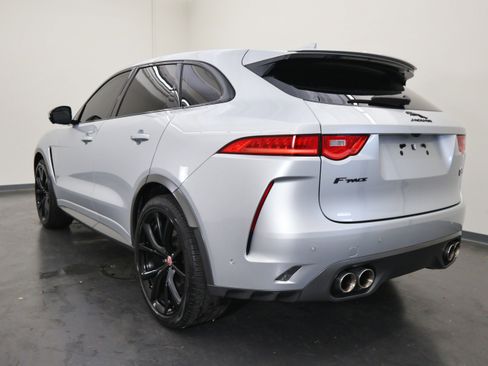 Used 2020 Jaguar F-PACE SVR image 5