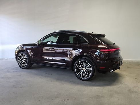 New 2026 Porsche Macan AWD/4WD image 3