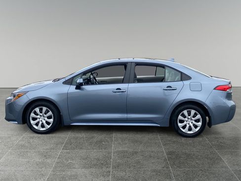 Used 2026 Toyota Corolla LE FWD image 2