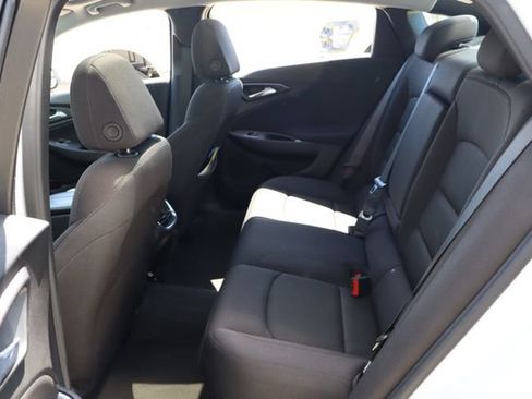 Used 2024 Chevrolet Malibu LT FWD image 28