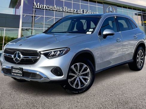 Used 2026 Mercedes-Benz GLC 300 4MATIC image 9