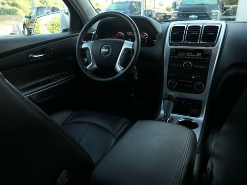 Used 2009 GMC Acadia SLT image 26