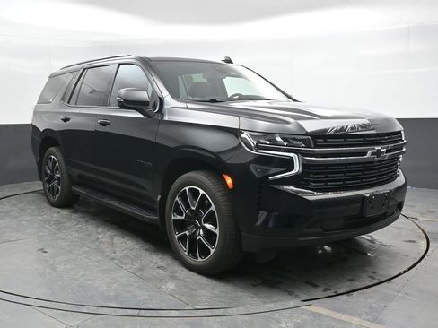 Used 2022 Chevrolet Tahoe RST w/ Luxury Package AWD/4WD image 5