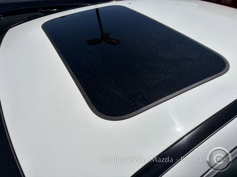 Used 2025 Mercedes-Benz C 300 Sedan image 12