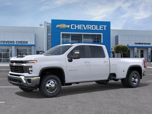 New 2026 Chevrolet Silverado 3500 LT w/ Convenience Package AWD/4WD image 6