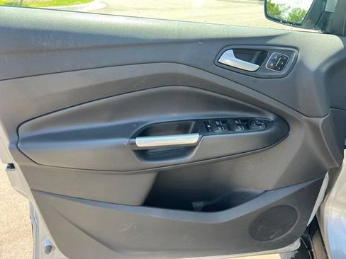 Used 2017 Ford Escape Titanium FWD image 22
