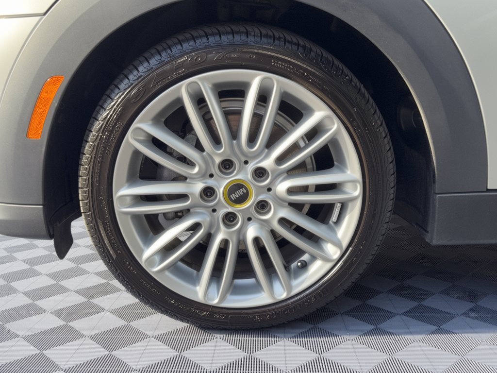 Used 2024 MINI Cooper SE FWD image 13