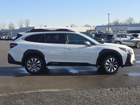 Certified 2023 Subaru Outback Touring XT image 8