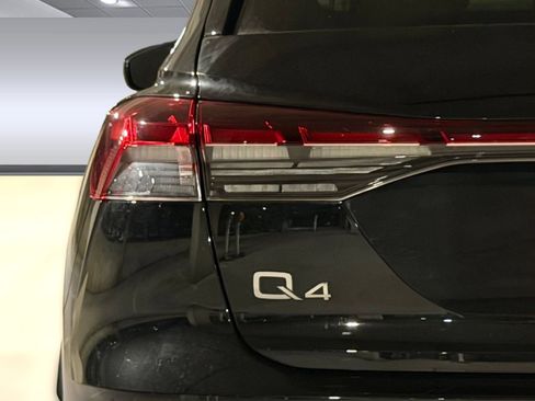 Certified 2023 Audi Q4 e-tron Premium Plus w/ Premium Plus AWD/4WD image 29