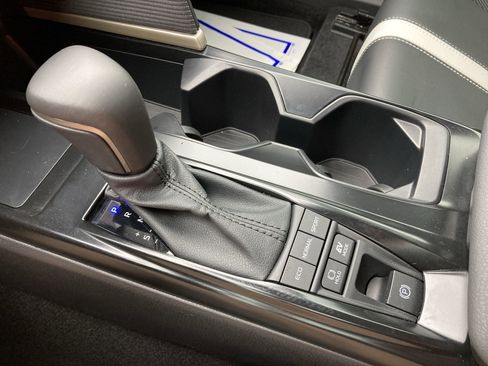 Used 2026 Toyota Camry SE w/ Convenience Package image 23