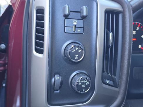 Used 2015 GMC Sierra 2500 Denali w/ Duramax Plus Package image 17