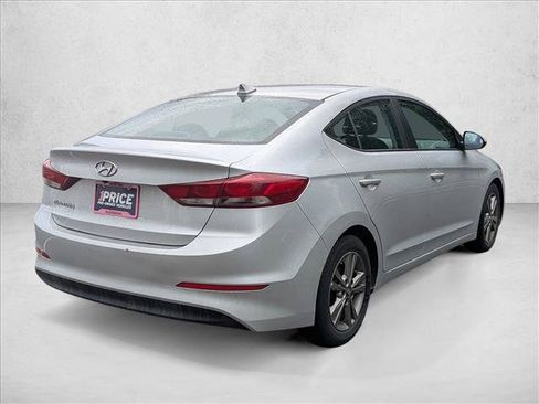 Used 2018 Hyundai Elantra SEL w/ Cargo Package FWD image 5