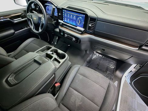 Used 2023 Chevrolet Silverado 1500 LT w/ Protection Package AWD/4WD image 11