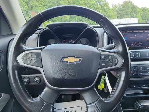 Used 2019 Chevrolet Colorado LT AWD/4WD image 15