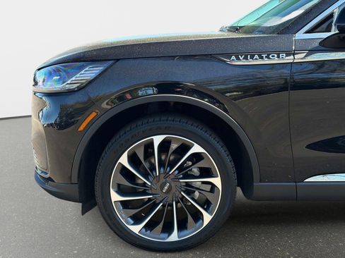 Used 2025 Lincoln Aviator Reserve w/ Equipment Group 201A AWD/4WD image 21