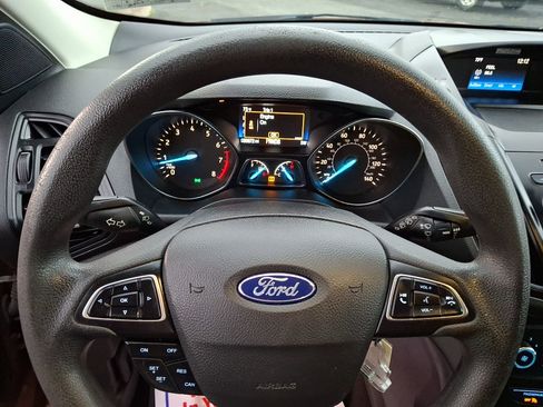 Used 2017 Ford Escape S FWD image 19