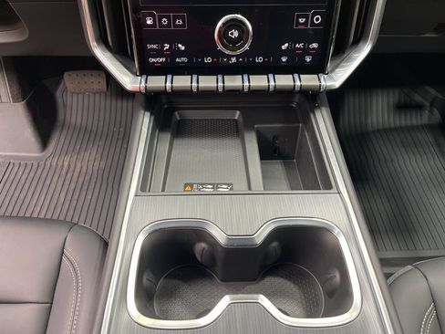 New 2026 GMC Acadia Elevation FWD image 18