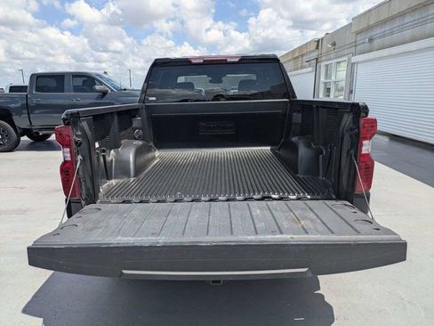 Used 2025 Chevrolet Silverado 1500 LT AWD/4WD image 13