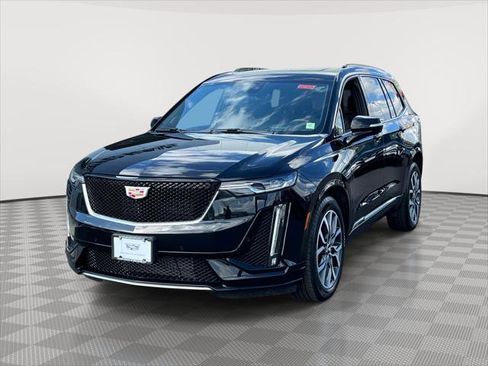 Used 2024 Cadillac XT6 Sport w/ Technology Package AWD/4WD image 3