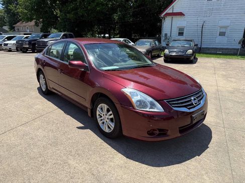 Used 2012 Nissan Altima 2.5 S w/ Convenience Pkg FWD image 5
