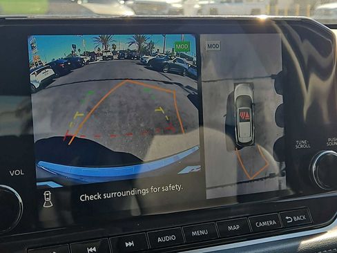 Used 2022 Nissan Rogue SL w/ SL Premium Package image 26