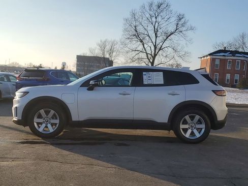 Used 2025 Honda Prologue EX image 4