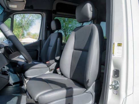 Used 2026 Mercedes-Benz Sprinter 2500 image 22
