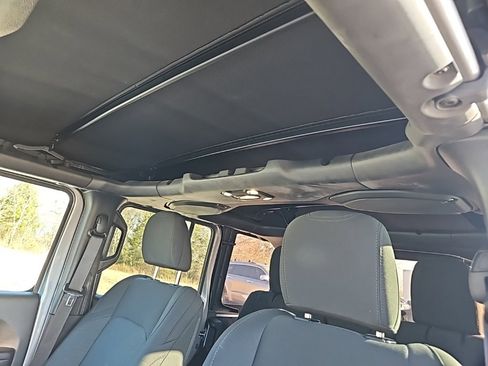 Used 2020 Jeep Wrangler Unlimited Sport image 16