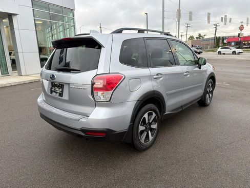 Used 2018 Subaru Forester 2.5i Premium w/ All-Weather Package AWD/4WD image 7