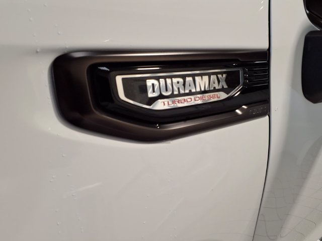 Used 2025 GMC Sierra 1500 AT4X AWD/4WD image 6