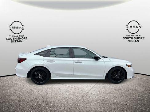 Used 2025 Honda Civic Sport image 5