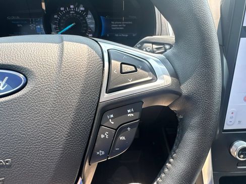 Certified 2024 Ford Edge Titanium AWD/4WD image 13
