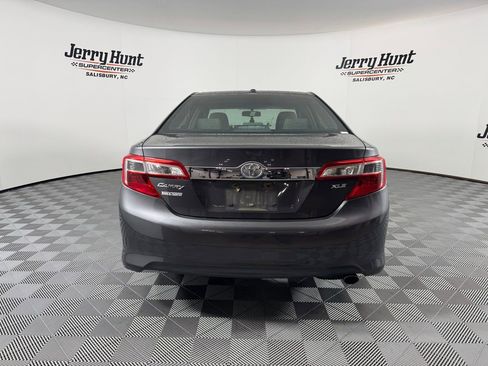Used 2013 Toyota Camry XLE image 9