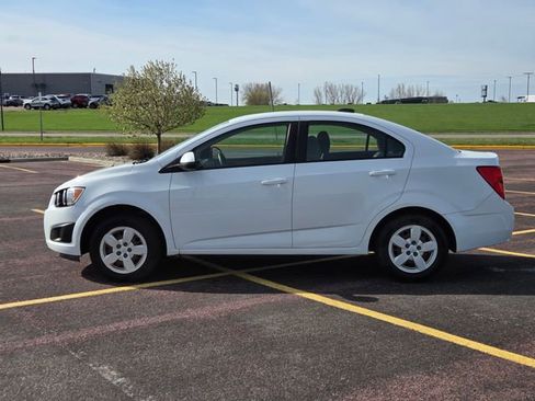 Used 2015 Chevrolet Sonic LS FWD image 7