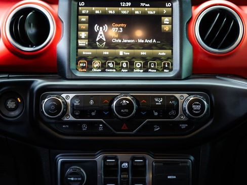 Used 2020 Jeep Wrangler Unlimited Rubicon AWD/4WD image 21