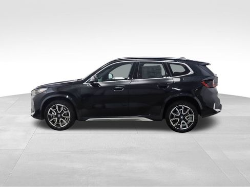 Used 2025 BMW X1 xDrive28i w/ Technology Package image 2
