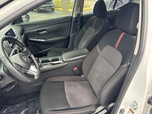 Certified 2022 Nissan Sentra SR w/ Midnight Edition image 22