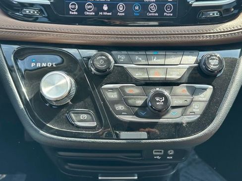 Used 2019 Chrysler Pacifica Limited w/ Advanced Safetytec Group image 36