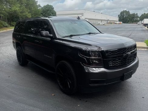 Used 2018 Chevrolet Suburban LT AWD/4WD image 7