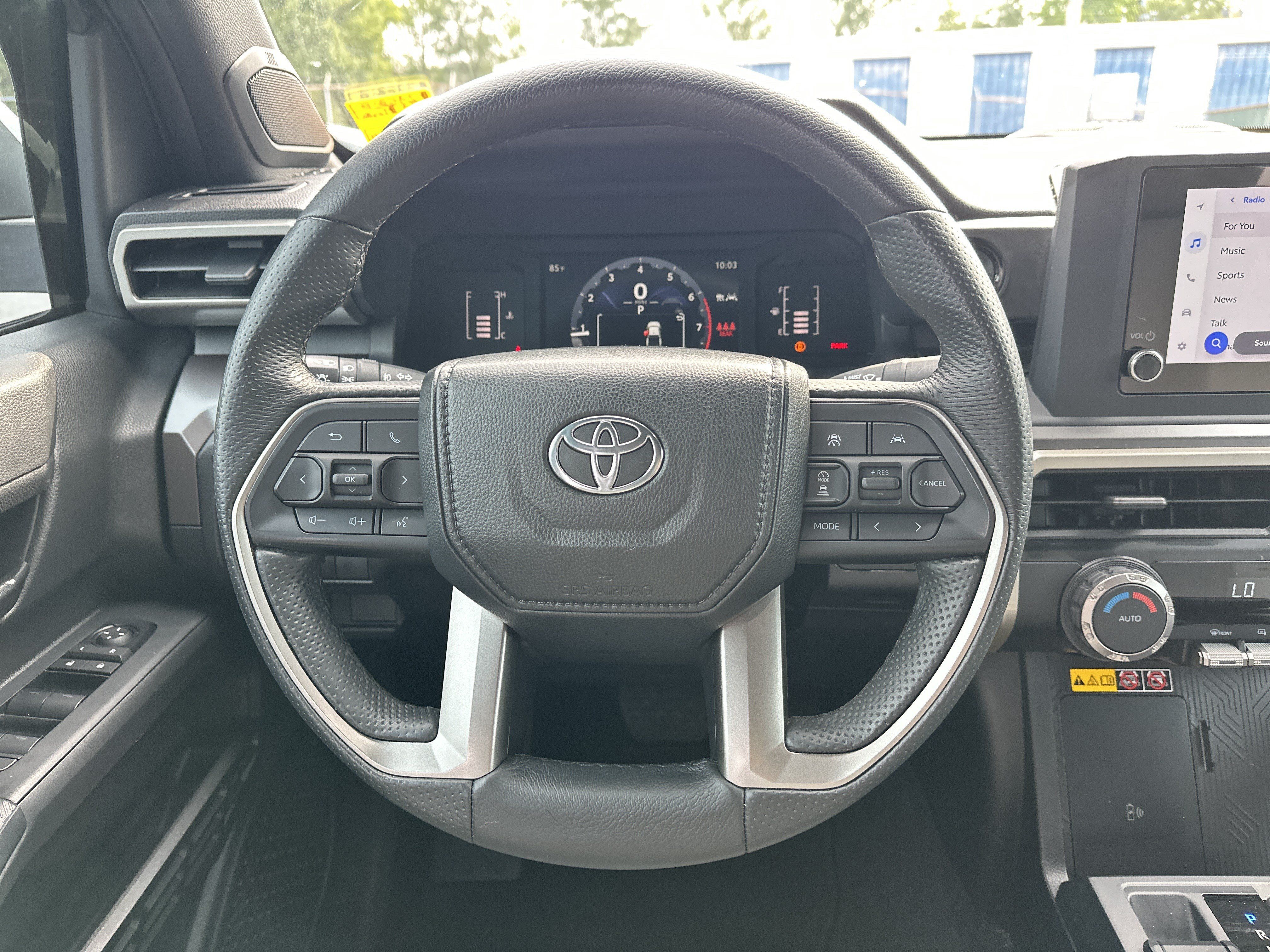 Used 2024 Toyota Tacoma SR5 w/ SR5 Upgrade Package AWD/4WD image 16