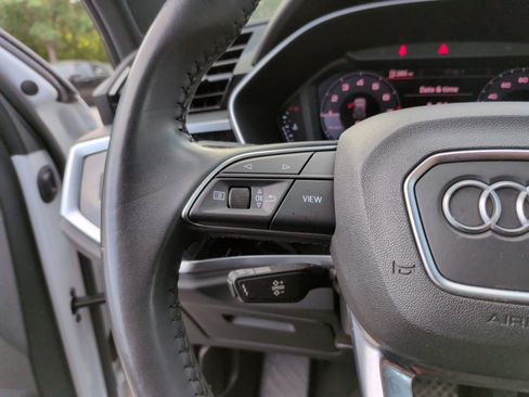 Used 2019 Audi Q3 2.0T Premium AWD/4WD image 18