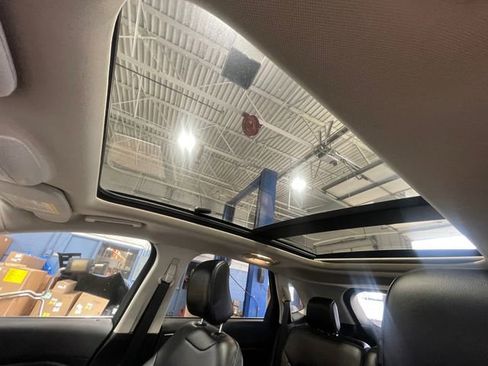 Used 2022 Ford Edge SEL w/ Convenience Package image 24